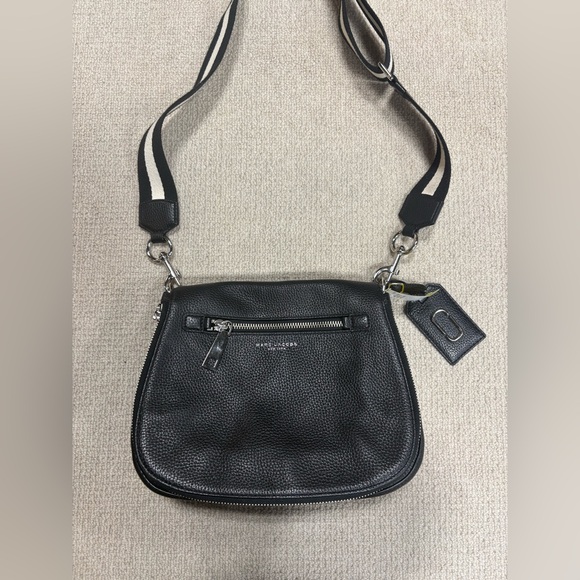 • Marc Jacobs Crossbody Bag - Picture 1 of 5